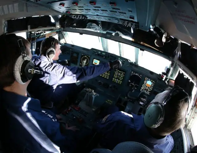 Russian pilots start trainin on new Il 76MD 90Atransport aircraft 640 001