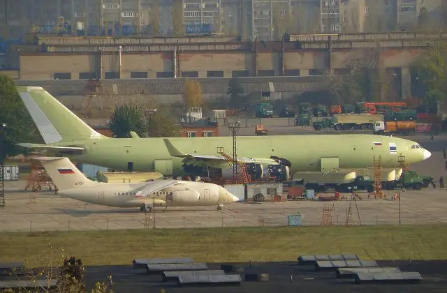 The Russian Defense Ministry has announced last week the purchase of two Il-96-400TZ tanker aircraft to supplement and replace the Il-78 Midas. The Il-96-400 operates as a freighter and is an enlarged and modernized version of the Il-96-300D.