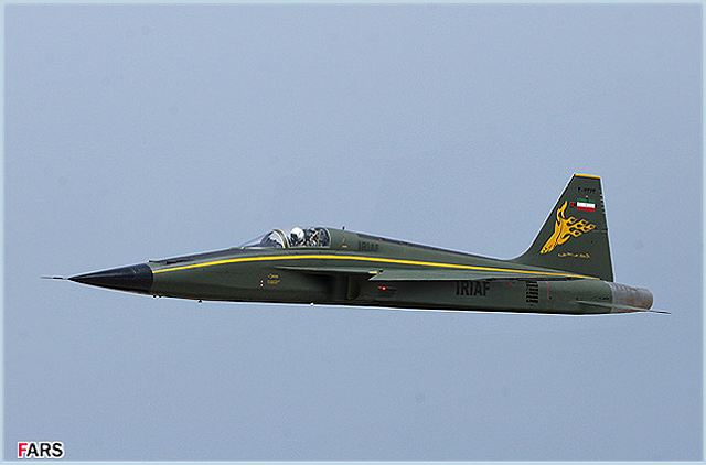 A deputy commander of the Islamic Republic of Iran Air Force announced on Saturday that the IRIAF is manufacturing 2 new pilot training jets. Iranian Air Force Deputy Commander for Training General Manouchehr Yazdani told FNA that irrespective of the western sanctions against Iran, the country is facing no problem for procuring training jets. 
