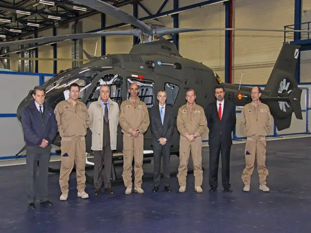 Marignane, France , January 15 2014 - Airbus Helicopters’ factory in Spain provided the setting early this week for the delivery of the two EC135 helicopters to the Spanish Army Airmobile Force (FAMET). The aircraft were the first to be delivered as part of a contract for eight EC135s signed on December 27, 2013 by the Spanish armament procurement agency, which answers directly to the country’s Ministry of Defense, and Airbus Helicopters España.