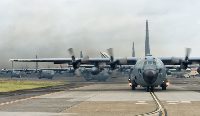 Raytheon to upgrade radio communications systemsof USAF C 130H military airlifters 640 001