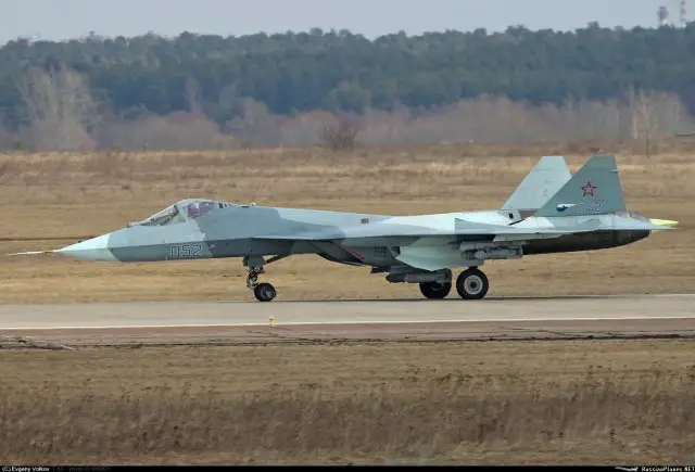 First pictures of Russia s T 50 PAK FA fighter fitted with air to surface weapons 640 002