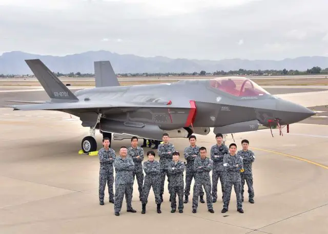 Japan took delivery of its first F 35A fighter jet 640 001