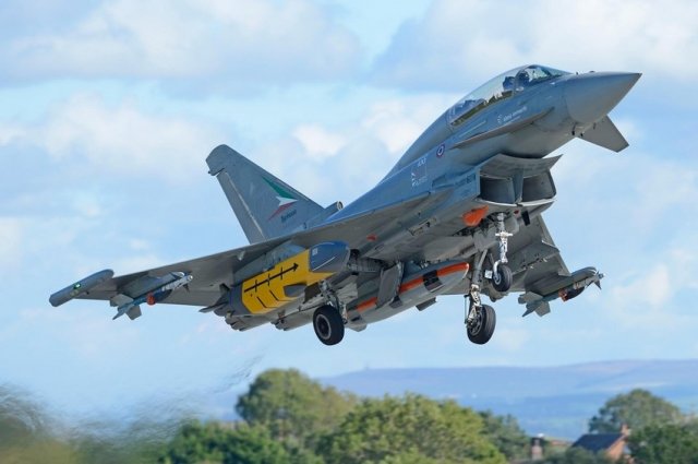 Eurofighter Typhoon successfully completes further Storm Shadow and Meteor missiles  trials 640 001