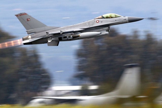 Denmark plans to send F 16 fighter jets to help in fight against IS in Iraq and Syria 640 001