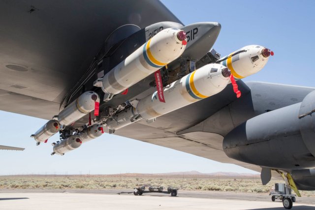 USAF B 52 bomber completes first ever leaflet drop tests for PSYOP 640 001