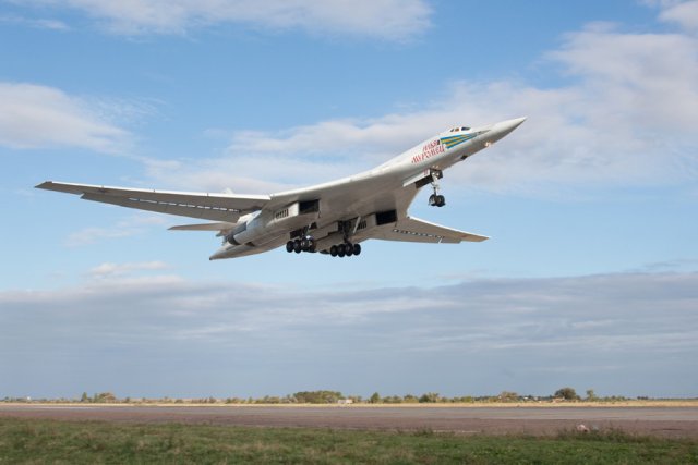 Russi first Tu 160M2 strategic bomber entered production phase 640 001