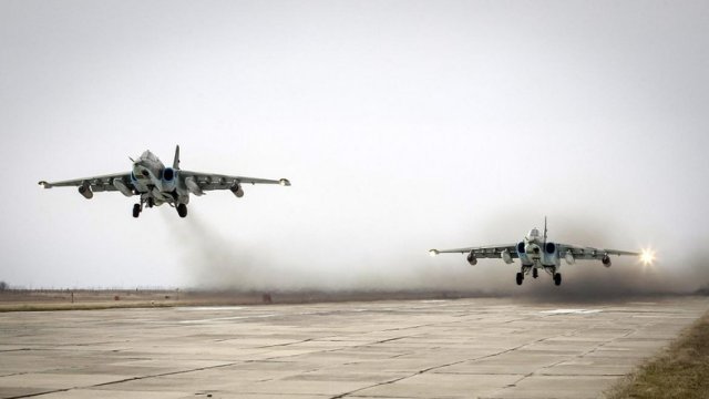 Russia brings Su 24M bombers back from Syria deploys four Su 25 fighter jets 640 001