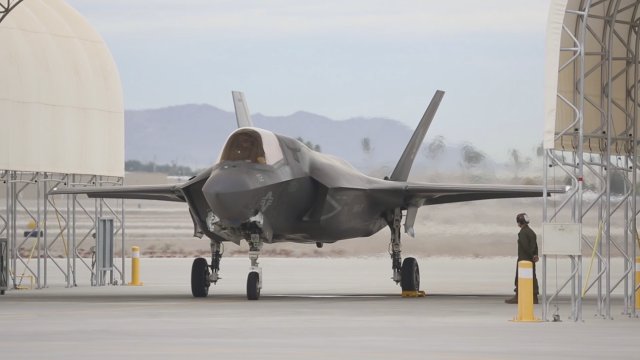 US Marine Corps deploys first F 35B squadron to Japan 640 001