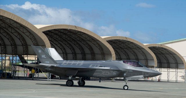 US Air Force F 35A makes first operational deployment to Pacific 640 001