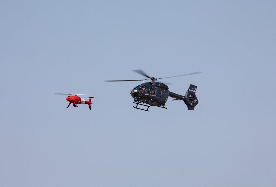 Airbus Helicopters Schiebel demonstrate Manned Unmanned Teaming capabilities with H145 and S 100 plaftorms 001