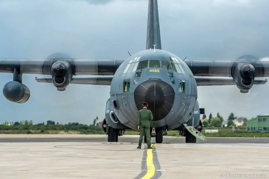 Frenc Air Force s C 130H aircrews to be trained in Belgium 0001