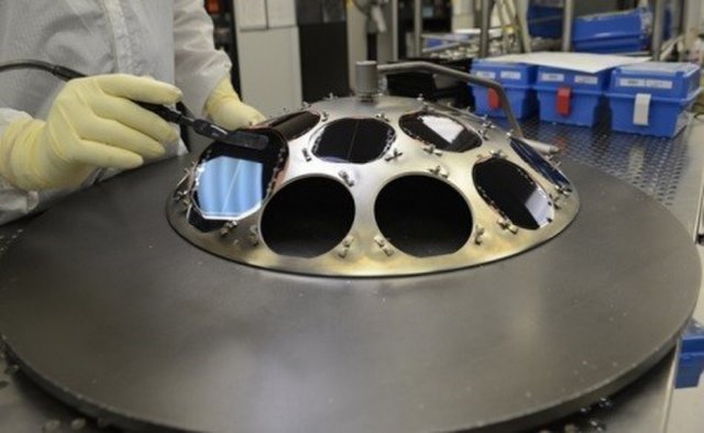 US Air Force lab creates new high efficiency solar cells for military spacecraft 640 001