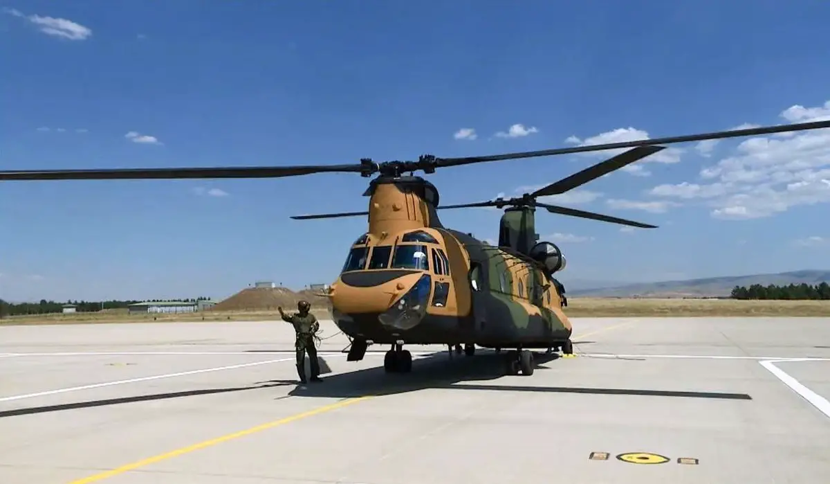 Turkey receives 7th CH 47F Chinook transport helicopter 001