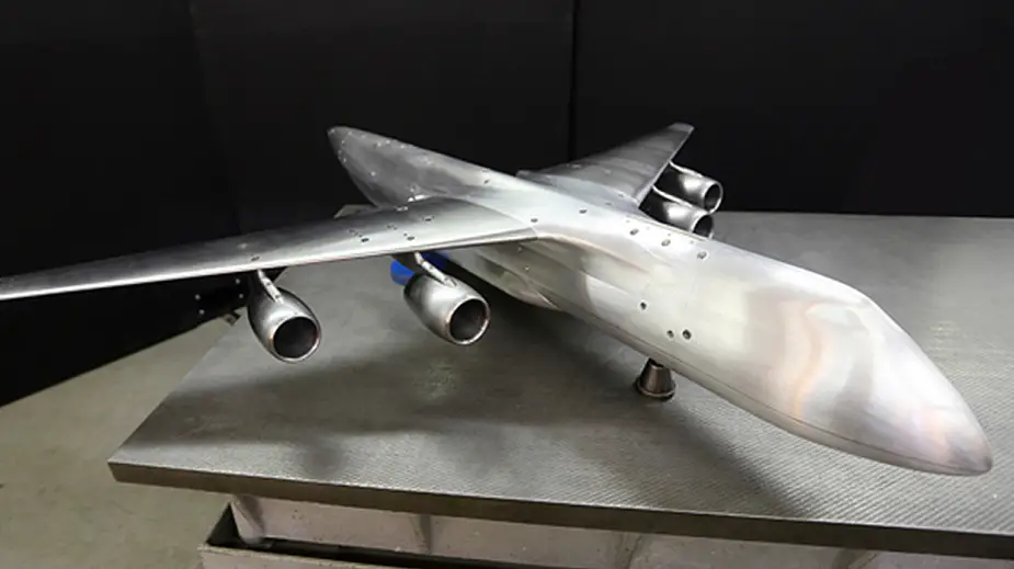 TsAGI produces Slon airlifter model