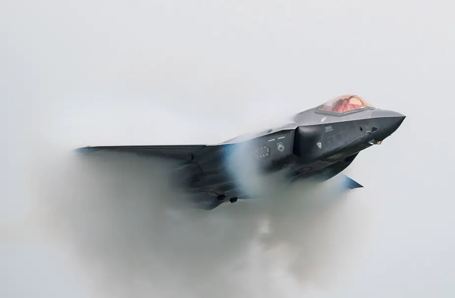 Pentagon and Lockheed Martin reach agreement reducing F 35A cost by 12.8 percent 01