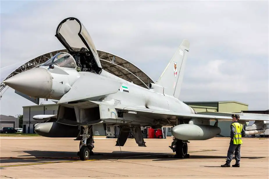 British and Qatar Emiri Air Forces starts flying as a Joint Squadron with Eurofighter Typhoon aircraft 925 001