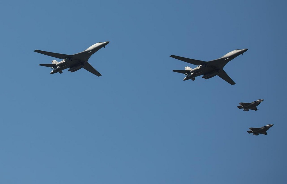 B 1 bombers fly over Sweden for the first time