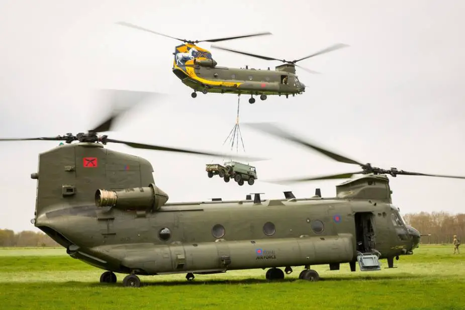 UK confirms USD 2Bn purchase of 14 additional CH 47 Chinook helicopters
