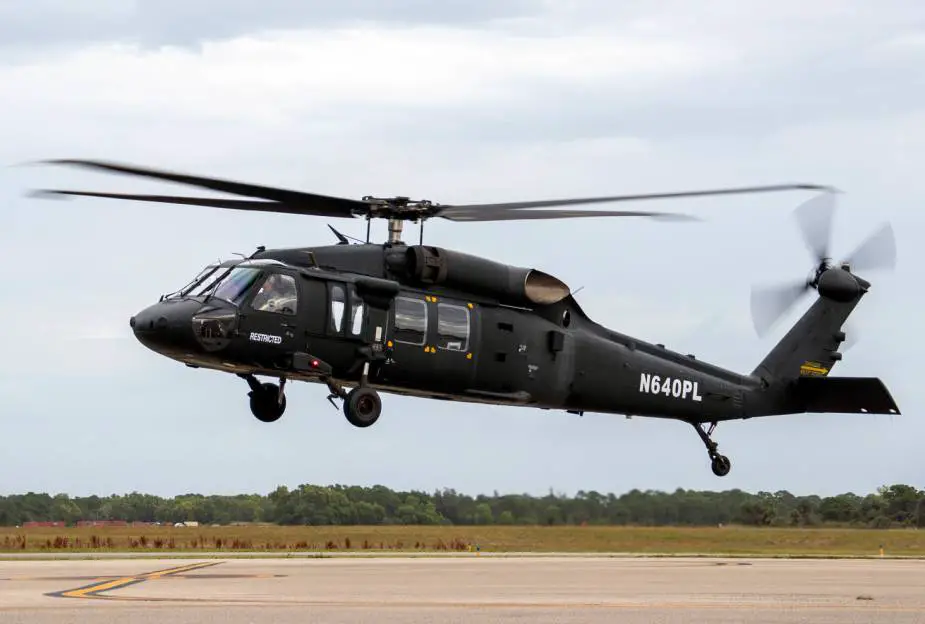 https://airrecognition.com/images/stories/news/2021/december/FAA_issues_Certificate_Of_Airworthiness_for_first_type_certified_S-70M_Black_Hawk_helicopter.jpg