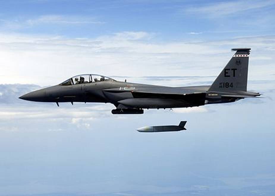 US Navy plans to arm FA 18EF and F 35C with US Air Force JASSM ER cruise missile