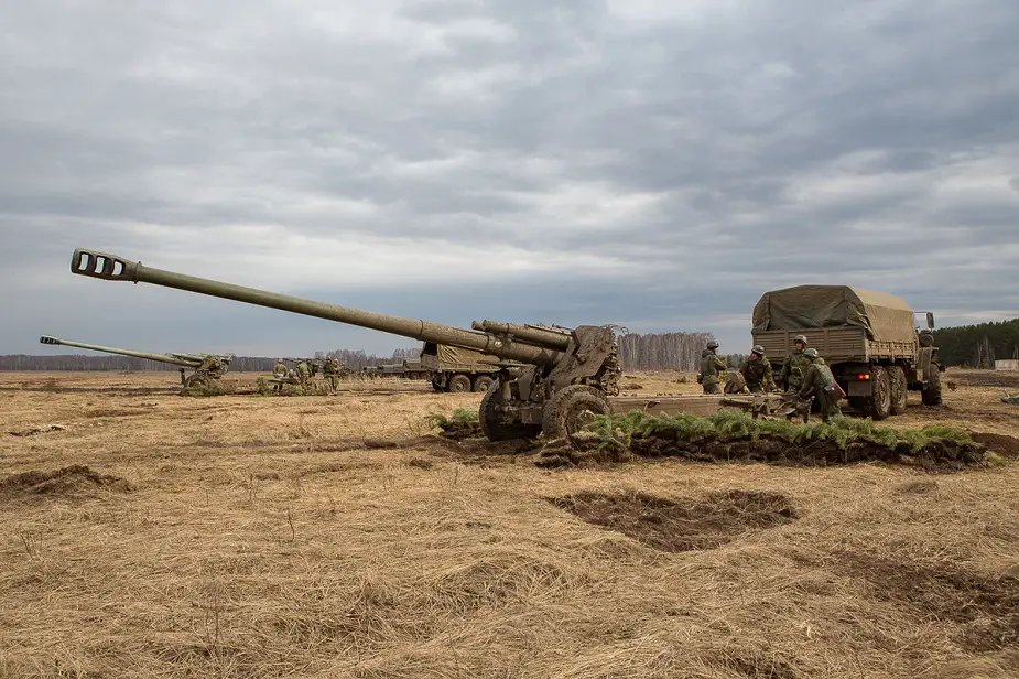 Russian military integrates Orlan 10 and Takhion UAVs with Msta B howitzers 03