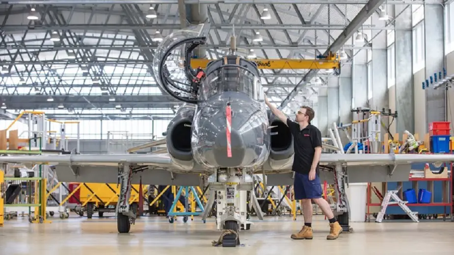 Hawk upgrade programme to prepare Australian frontline fighter pilots 02