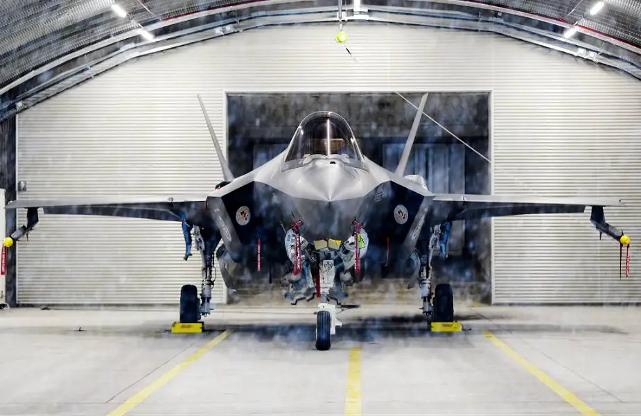 Royal Norwegian Air Force F 35 takes over QRA mission from F 16 01