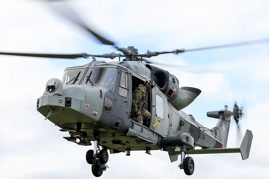 British Army testing DTL tactical data link fitted to Wildcat heliopter 2