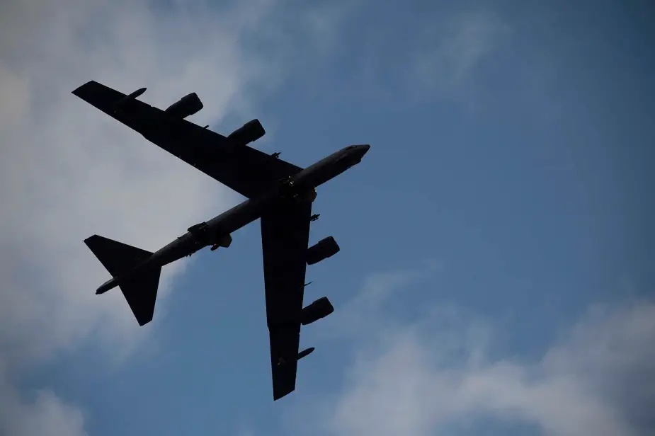 B 52H air crews are now trained to operate with just four members 01