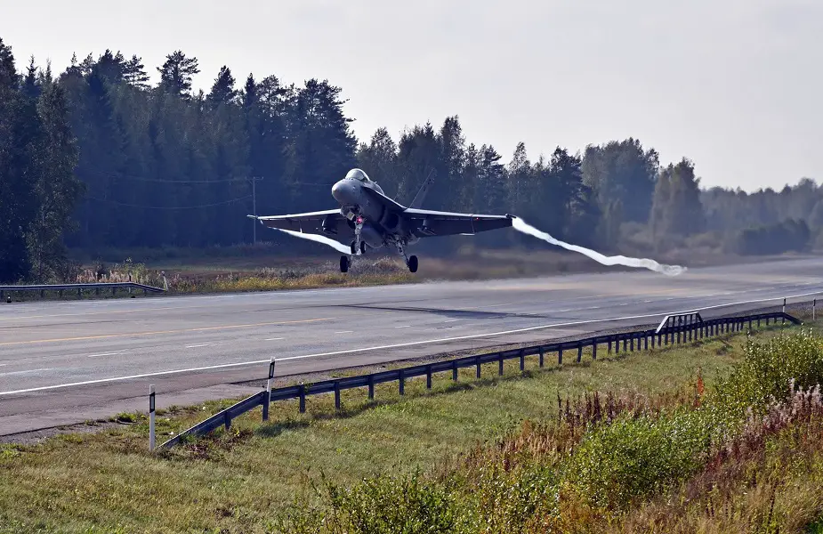 Finnish fighter jets to train on highway during Baana 22 exercise 03