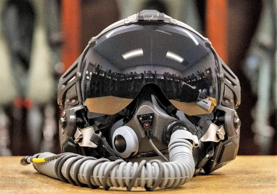 US Air Force F 22A Raptor pilots test next gen helmet 2