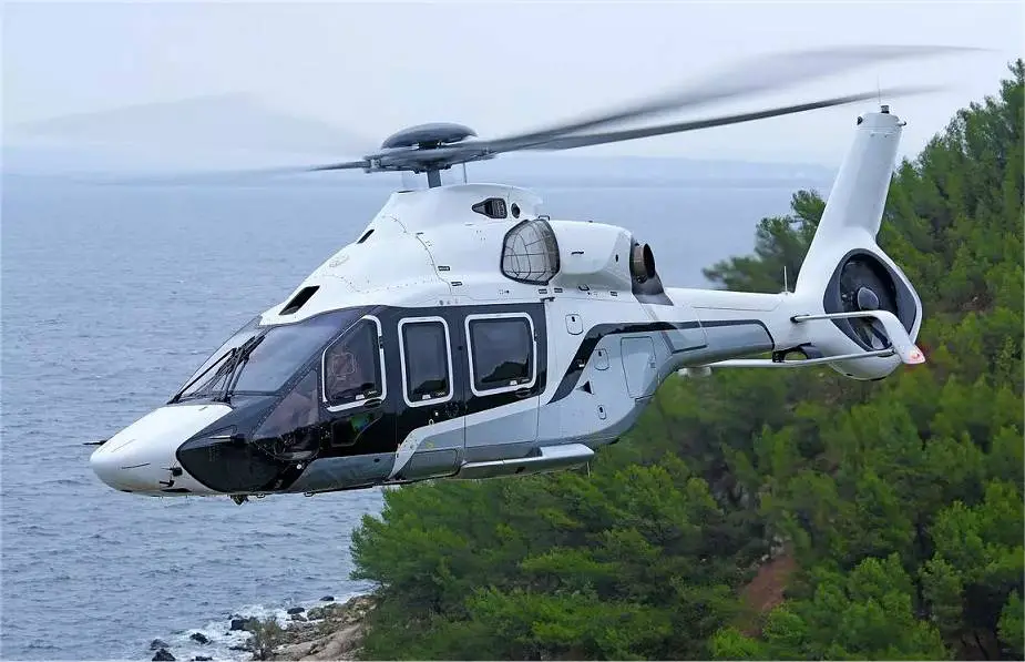 Airbus Corporate Helicopters delivers first example of the ACH160 Exclusive helicopter 925 001