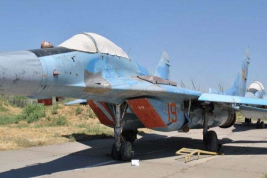 117 Soviet era fighter aircraft of Kazakhstan Air Force put up for auction 3