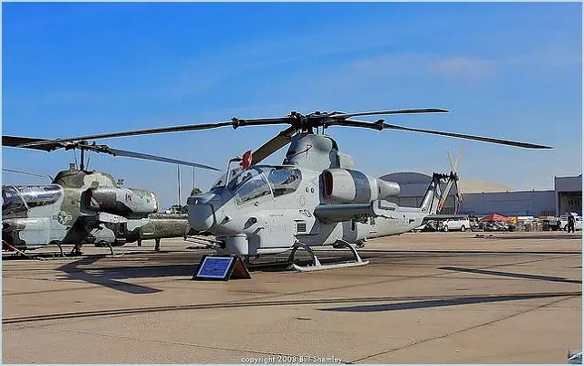 AH-1Z Viper attack helicopter technical data sheet specifications intelligence description information identification pictures photos images video United States American US USAF Air Force defence industry military technology 