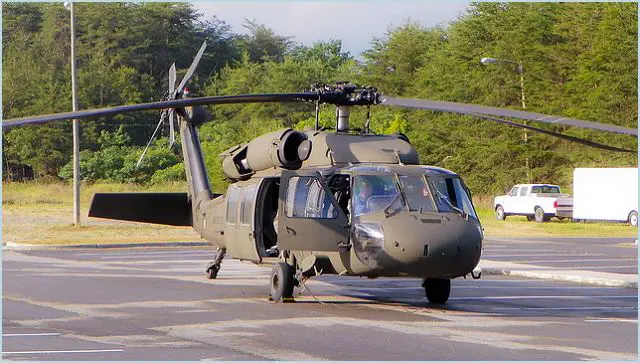 UH-60 UH-60A BlackHawk medium size utility helicopter technical data sheet specifications intelligence description information identification pictures photos images video Sikorsky United States American US USAF Air Force aviation aerospace defence industry military technology