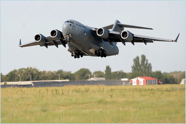 C-17 Globemaster III large military transport aircraft data sheet specifications intelligence description information identification pictures photos images video United States American US USAF Air Force aviation aerospace defence industry military technology Lockheed Martin
